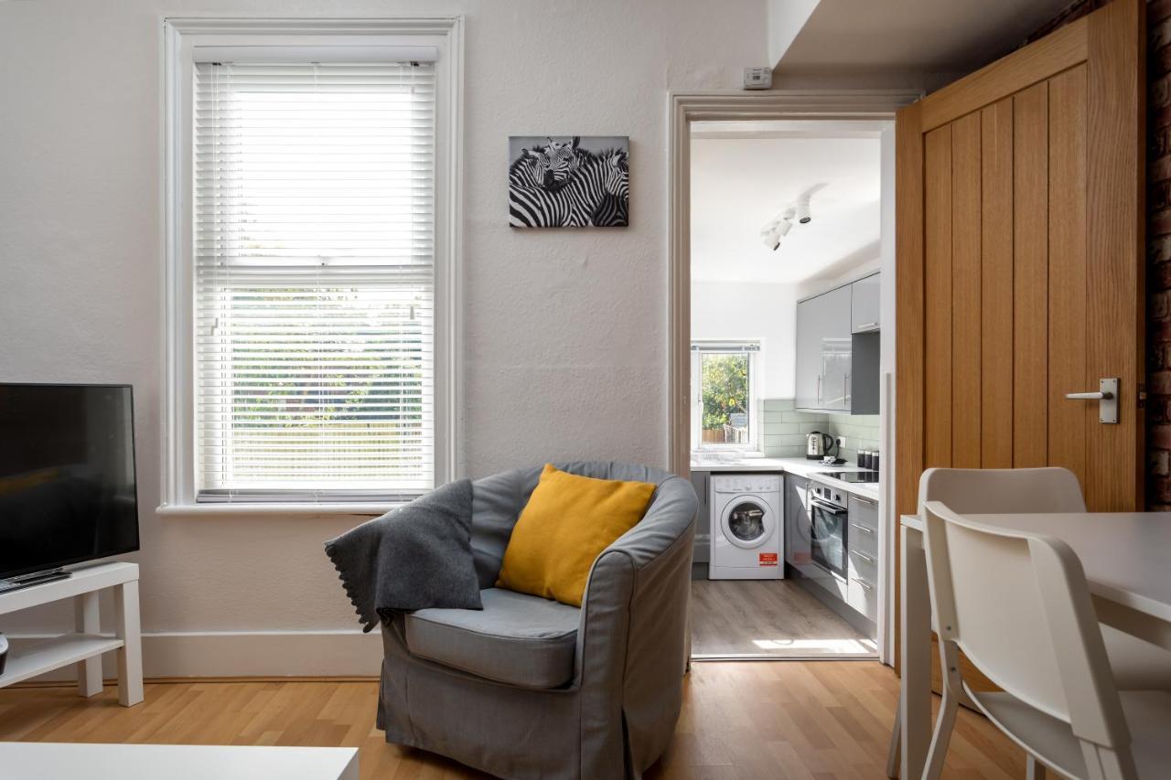 Market Street 5 Min Walk To Town Centre * Cheltenham